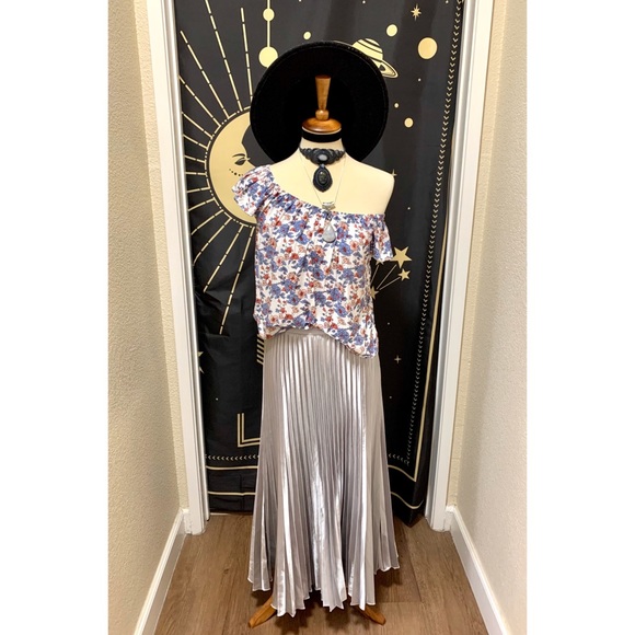 π Stylish summer top - Picture 7 of 8